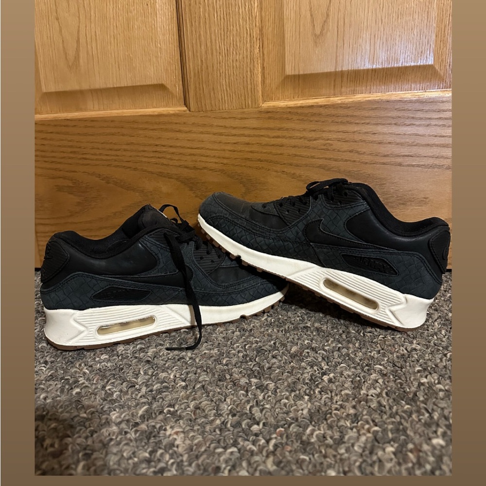 Black Athletic Shoes